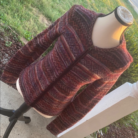 Peruvian Connection 100% Alpaca Wool
Cardigan Sweater Size S Handmade Soft Warm - Picture 10 of 15